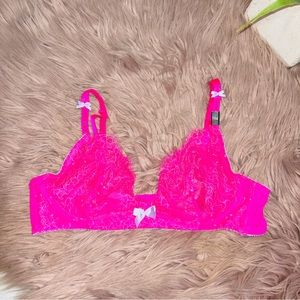 Victoria's Secret Very Sexy Bra Plunge Unlined Demi Underwire Pink  34B NWT